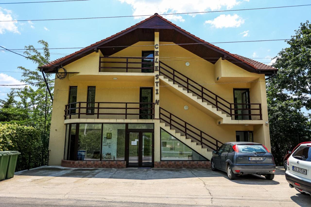 Casa Celestin Ieşelniţa Exterior foto